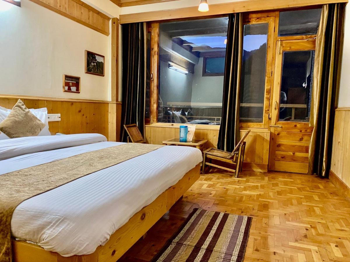 Hotel Valley Of Gods Manāli Kültér fotó