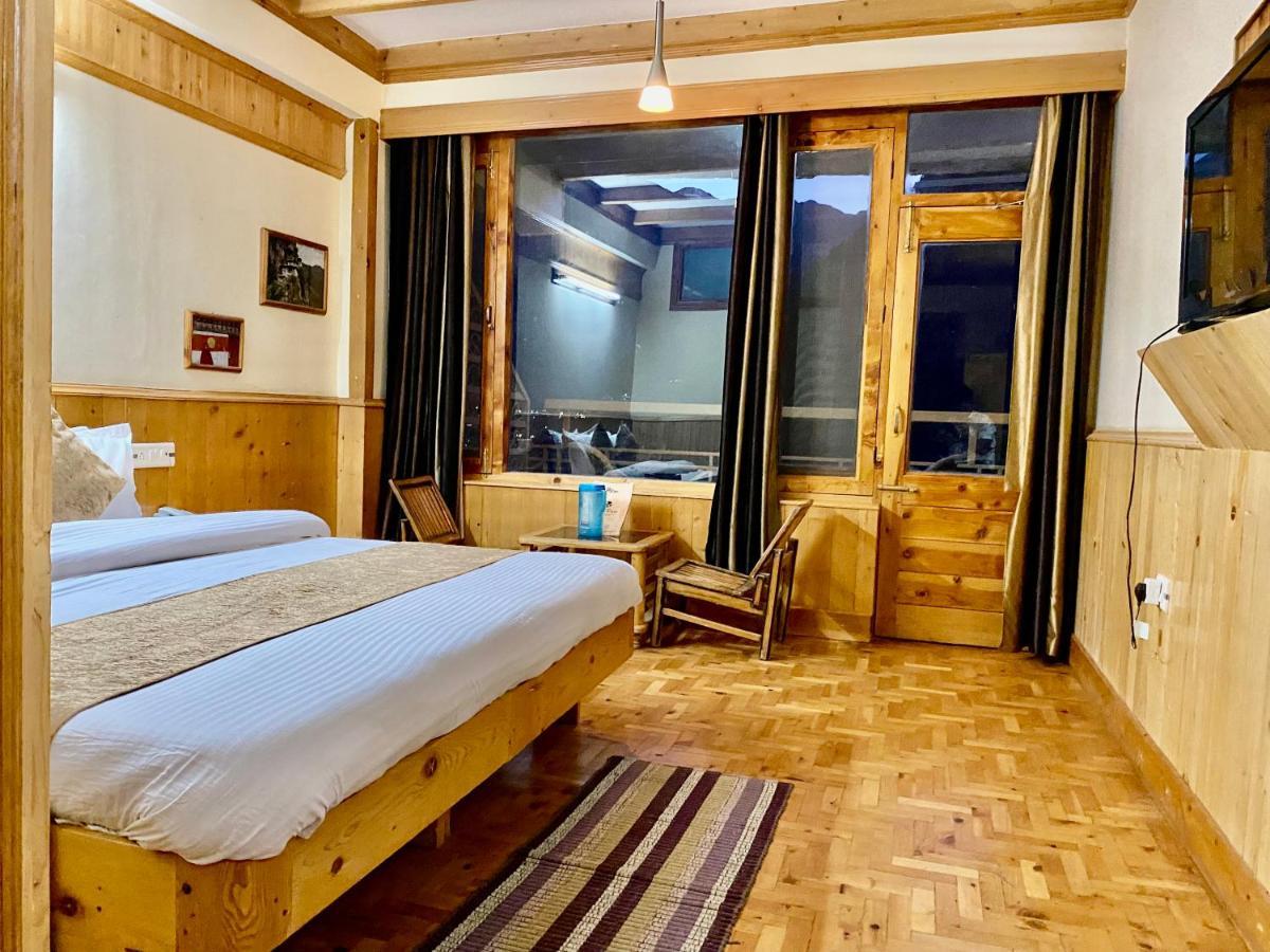 Hotel Valley Of Gods Manāli Kültér fotó