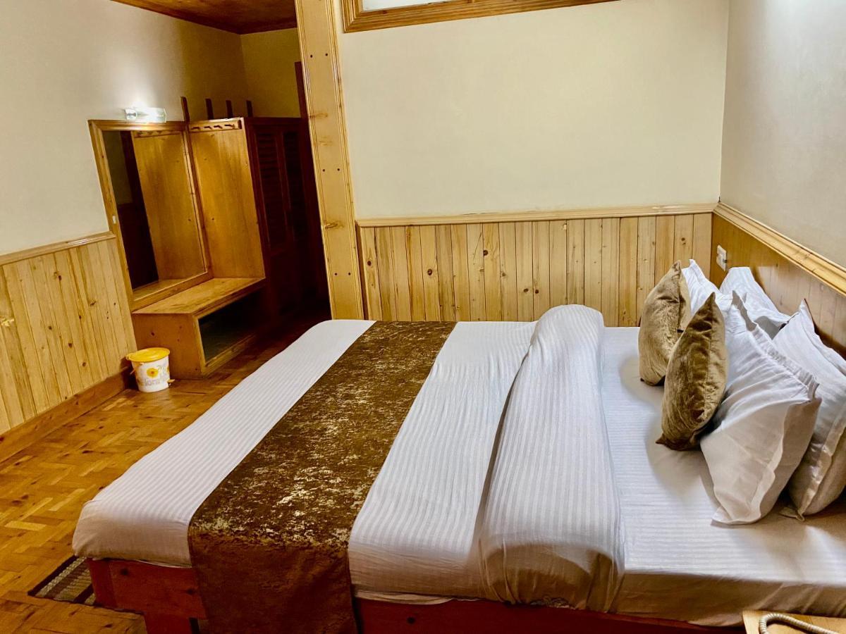 Hotel Valley Of Gods Manāli Kültér fotó